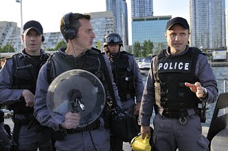 Фото - Энрико Колантони: 332x220 / 25 Кб