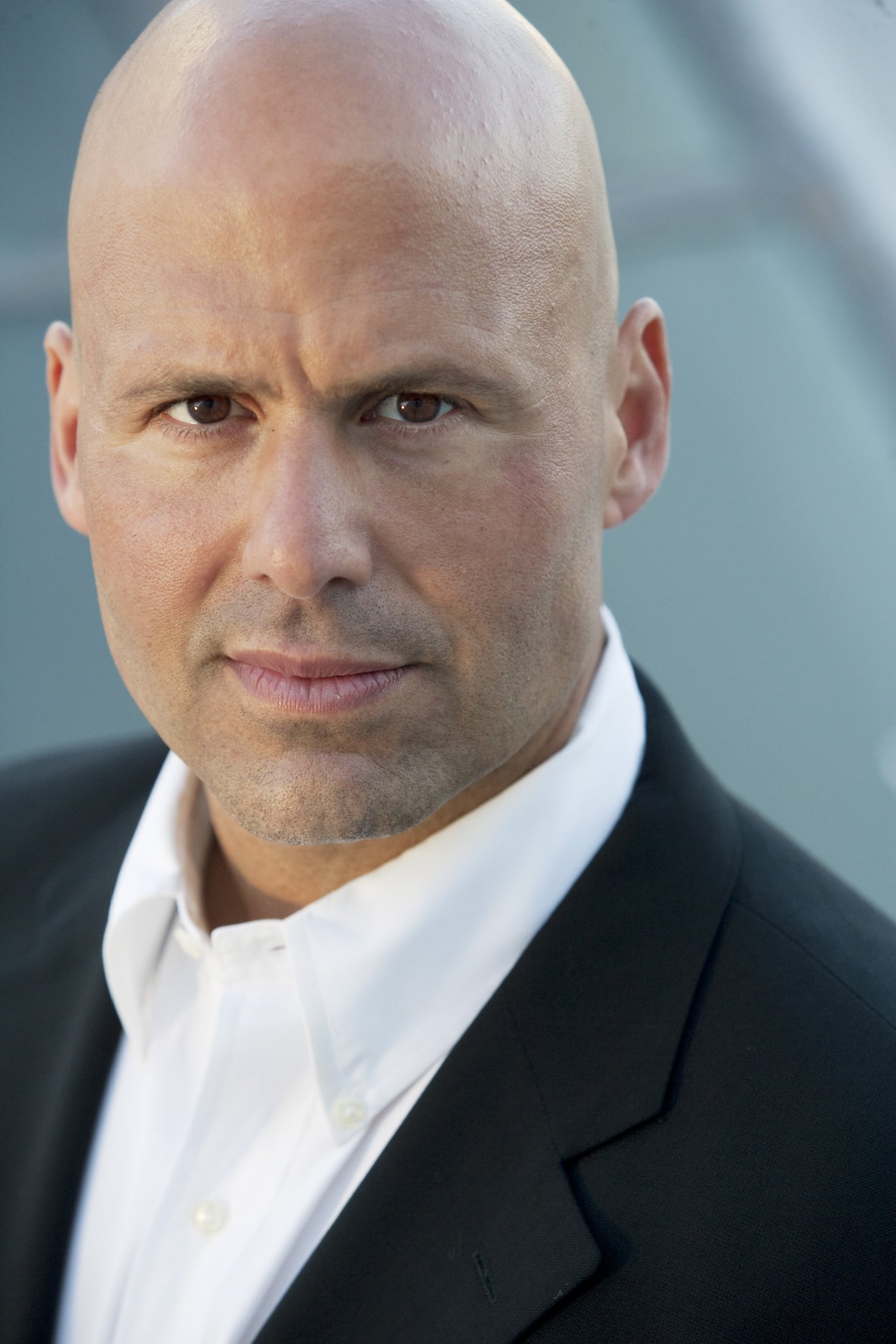 Фото - Джо Басиле: 1366x2048 / 277 Кб