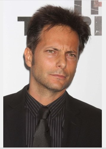 Фото - Allan Steele: 358x506 / 26 Кб