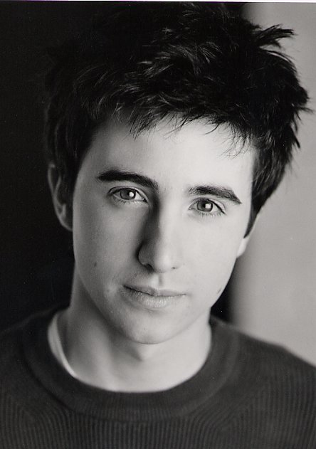 Фото - Джош Цуккерман: 444x631 / 40 Кб