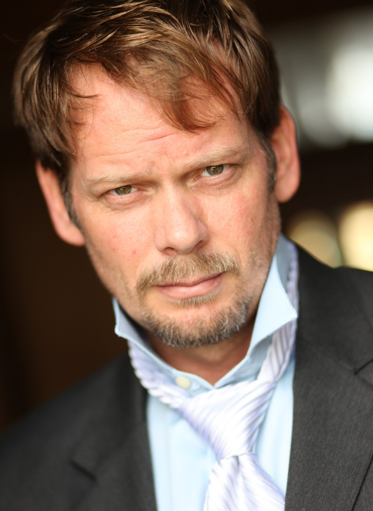 Фото - Дж. Д. Эвермор: 1497x2048 / 279 Кб