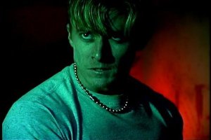 Фото - Роберт Харви: 300x200 / 11 Кб