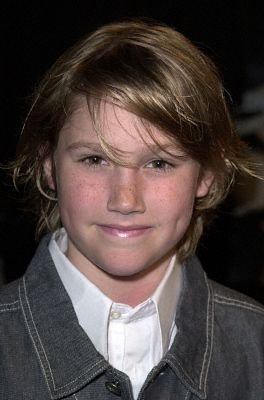 Фото - Джесси Джеймс: 264x400 / 21 Кб