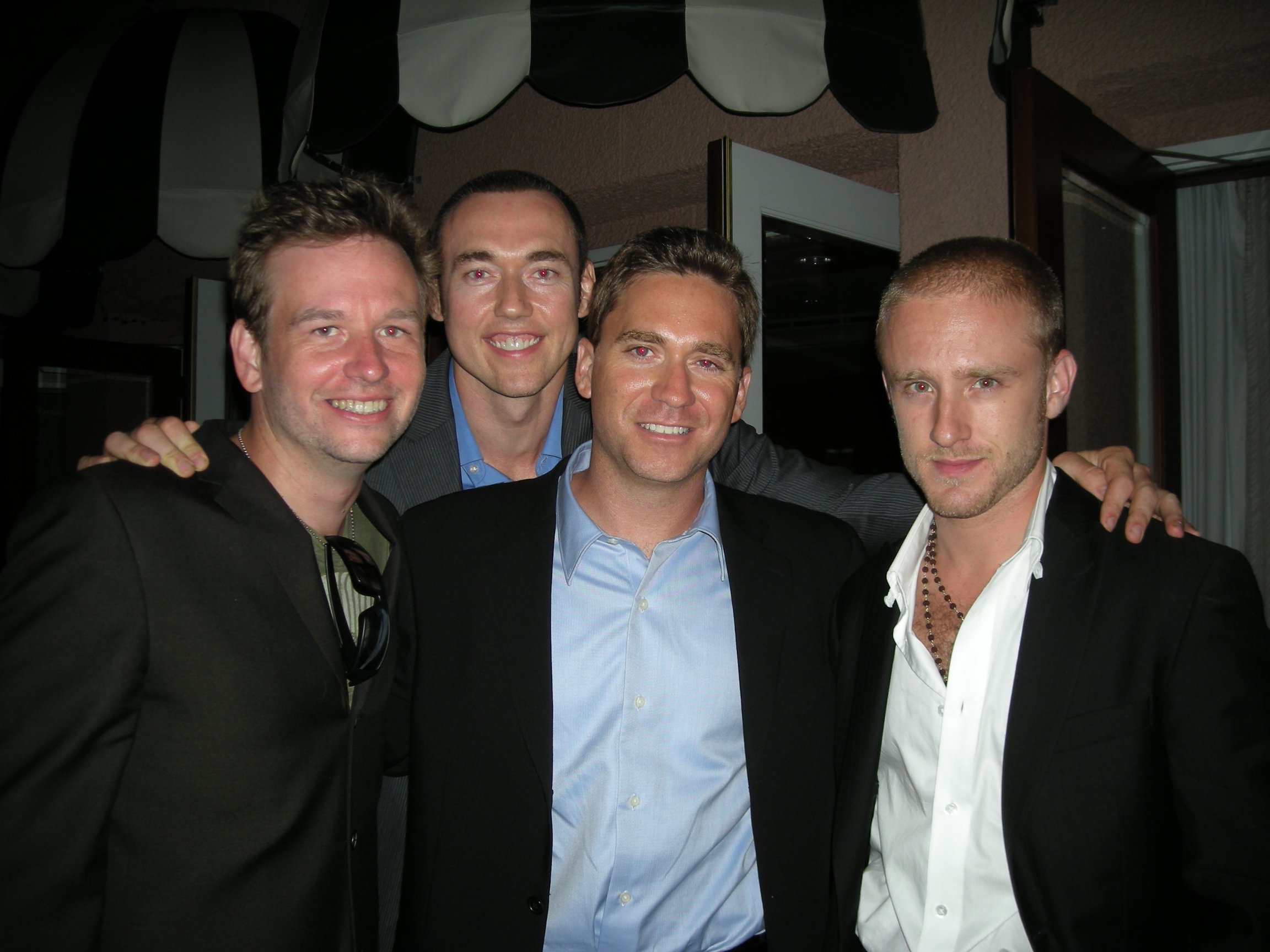 Фото - Girard Swan: 2304x1728 / 357 Кб