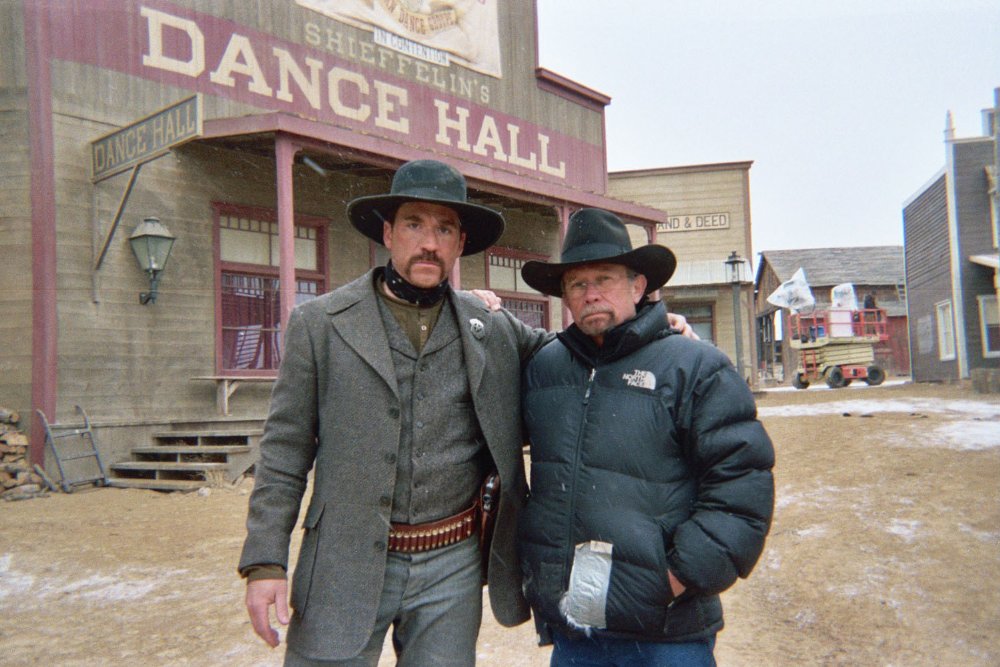 Фото - Girard Swan: 1000x667 / 131 Кб