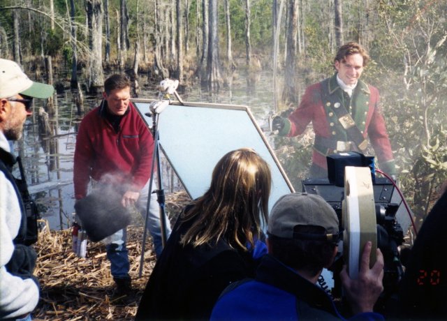 Фото - Girard Swan: 640x460 / 77 Кб