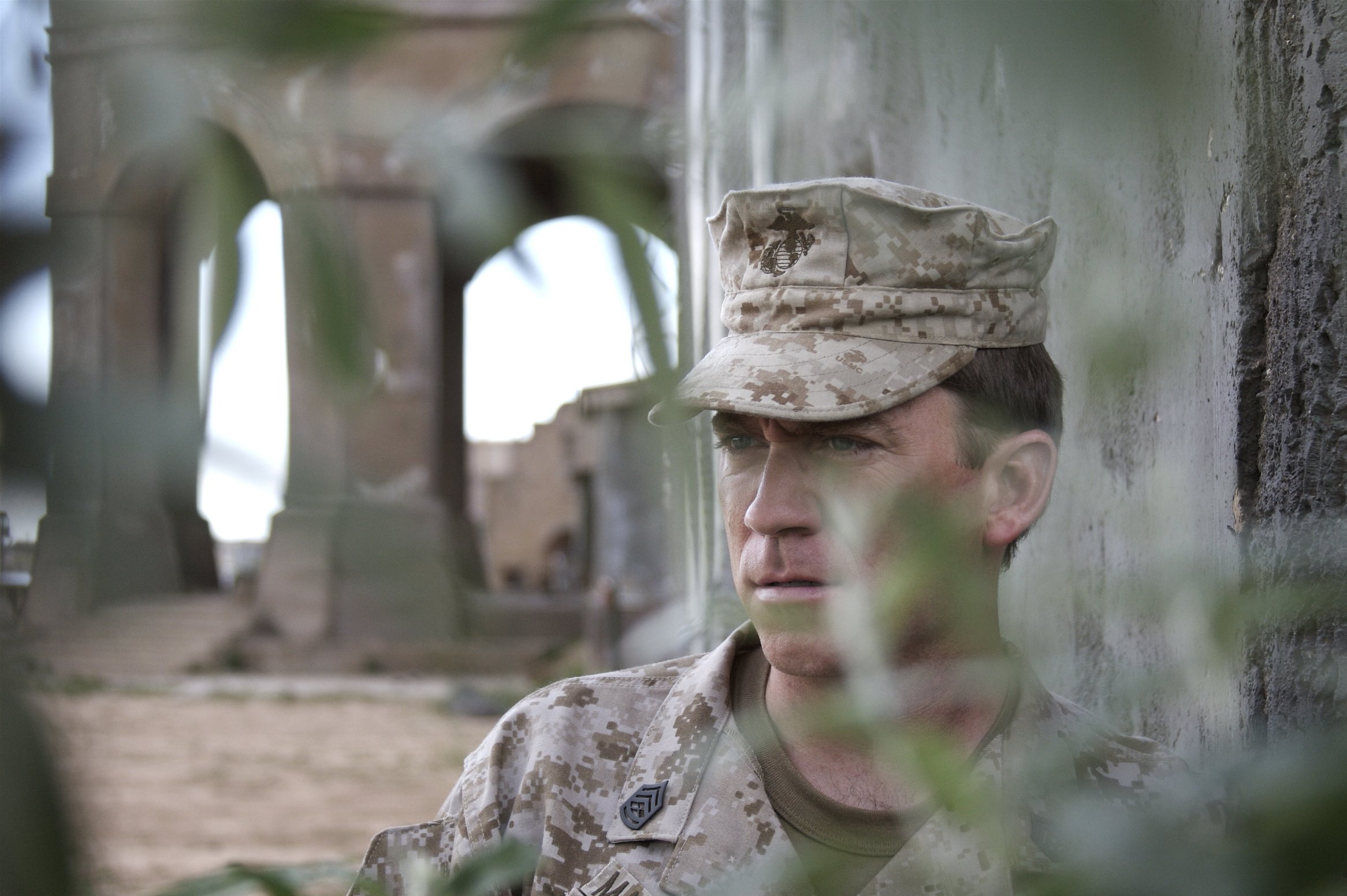 Фото - Girard Swan: 2332x1552 / 437 Кб