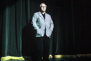 Фото - Girard Swan: 360x243 / 13 Кб