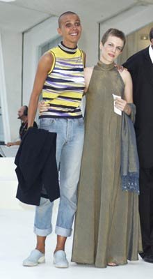 Фото - Розалинда Челентано: 220x400 / 18 Кб