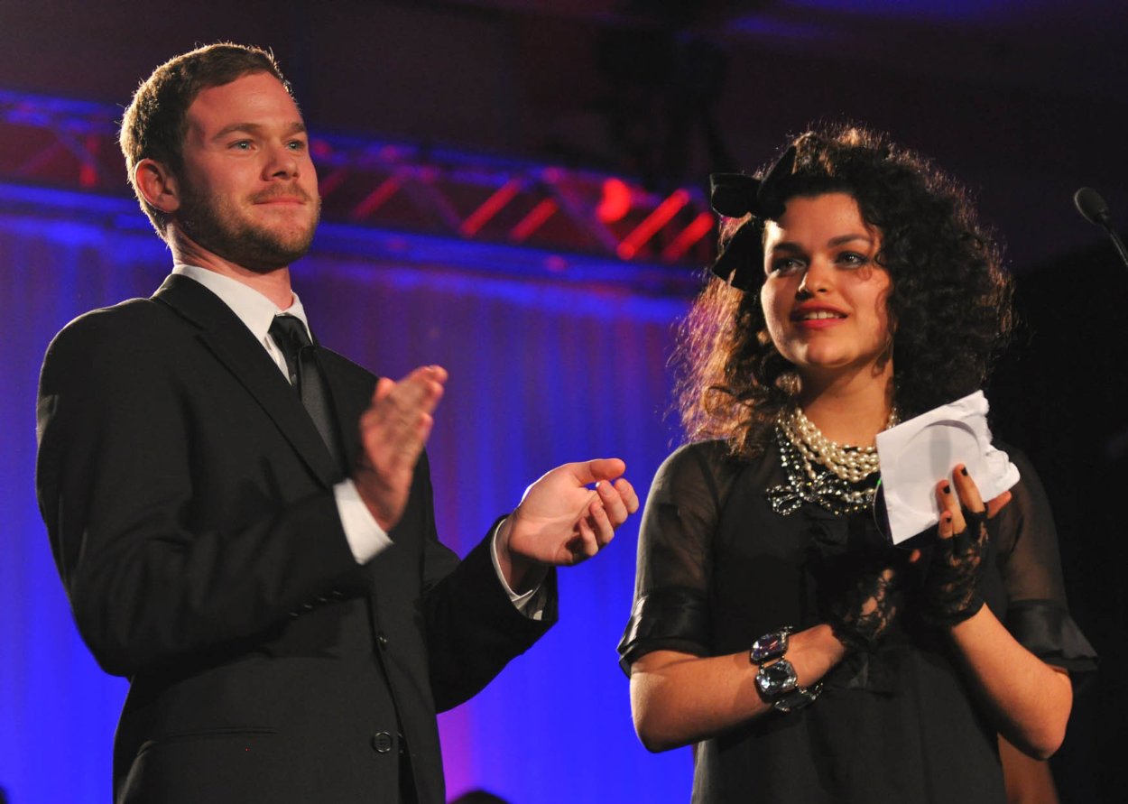 Фото - Аарон Эшмор: 1250x891 / 117 Кб