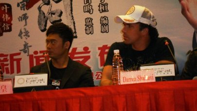 Фото - Даррен Шалави: 405x228 / 22 Кб