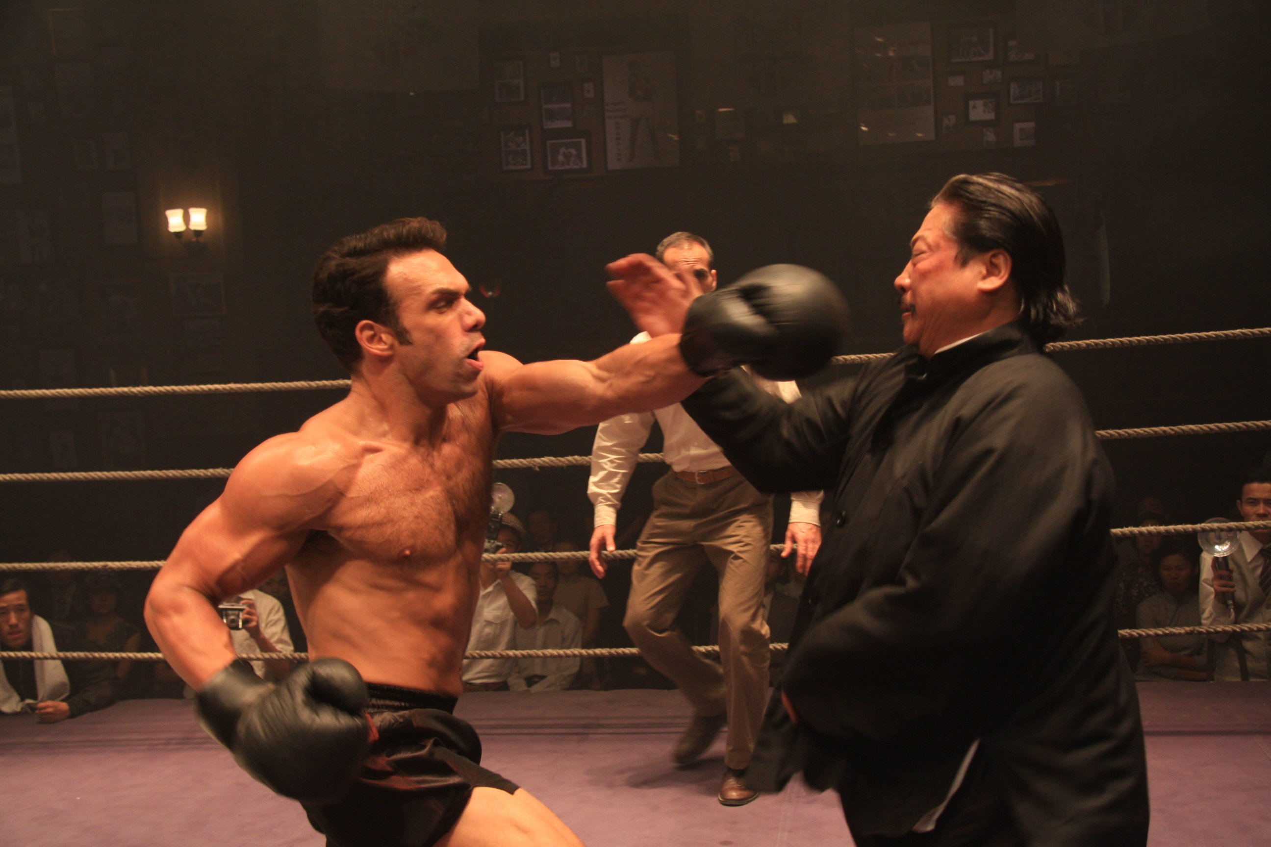 Фото - Даррен Шалави: 2592x1728 / 430 Кб