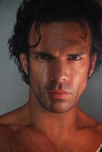 Фото - Даррен Шалави: 432x645 / 36 Кб