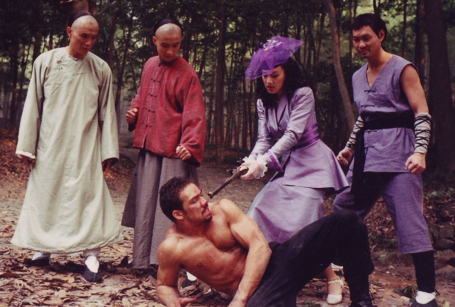 Фото - Даррен Шалави: 896x605 / 121 Кб