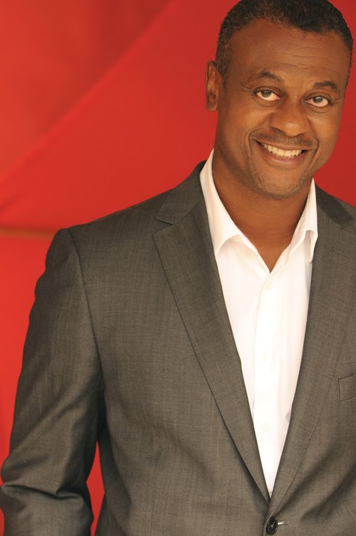 Фото - Джеймс Батлер: 500x753 / 49 Кб