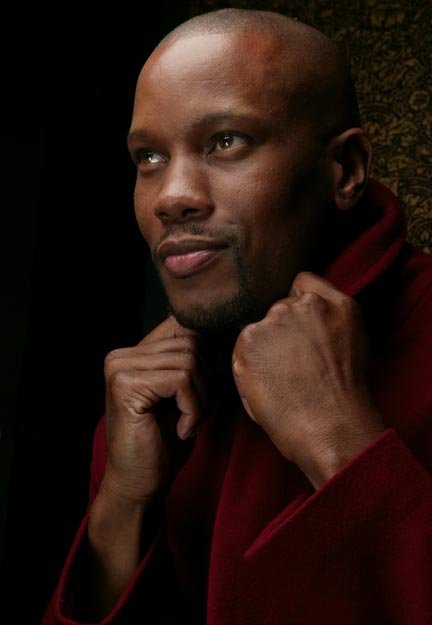 Фото - Дуэйн Эдвэй: 432x625 / 27 Кб