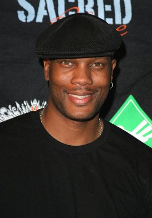 Фото - Дуэйн Эдвэй: 297x425 / 22 Кб