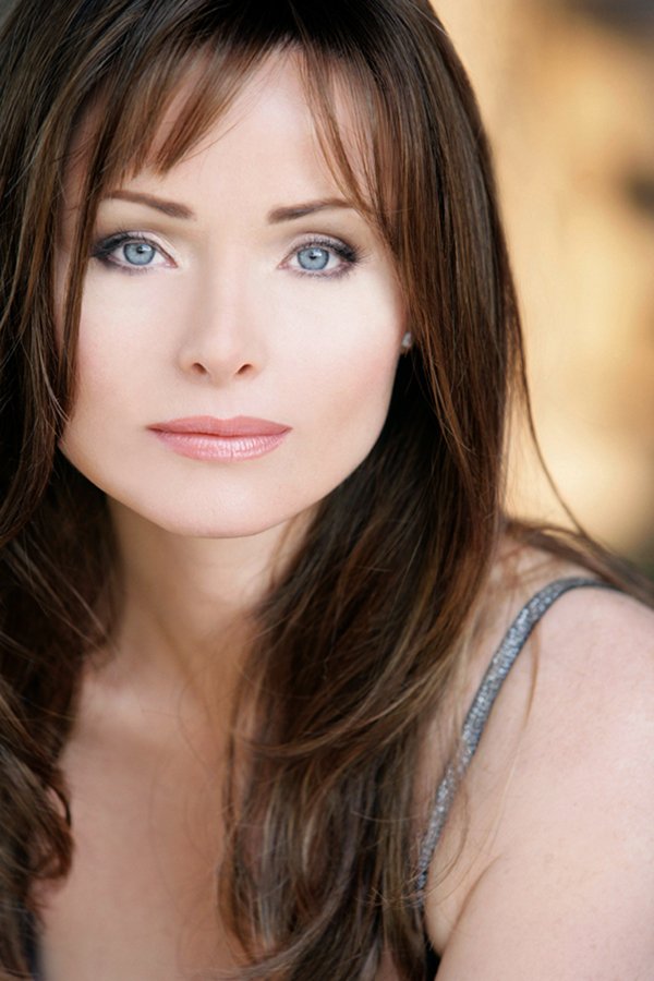 Фото - Nancy Young: 600x900 / 78 Кб