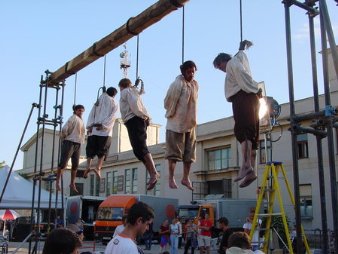 Фото - Tom Delmar: 338x254 / 26 Кб