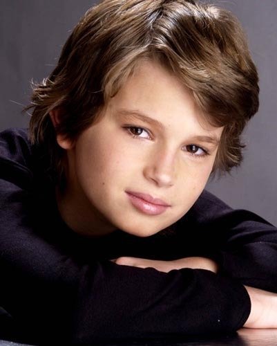 Фото - Оливер Дэвис: 401x500 / 31 Кб