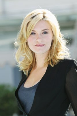 Фото - Эмили Роуз: 267x400 / 16 Кб