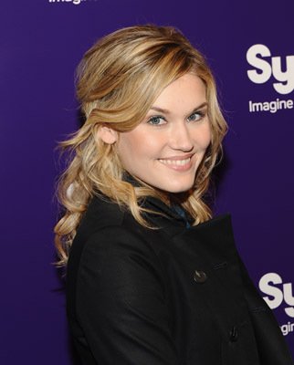 Фото - Эмили Роуз: 322x400 / 20 Кб