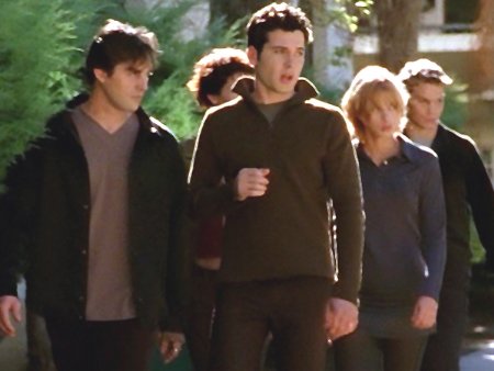 Фото - Эйон Бэйли: 450x338 / 26 Кб