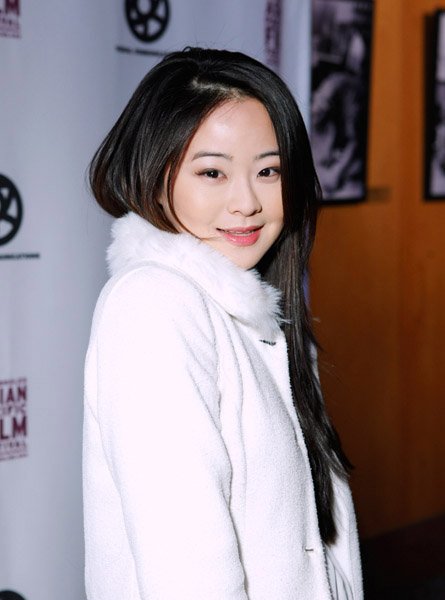 Фото - Джулия Линг: 445x600 / 37 Кб