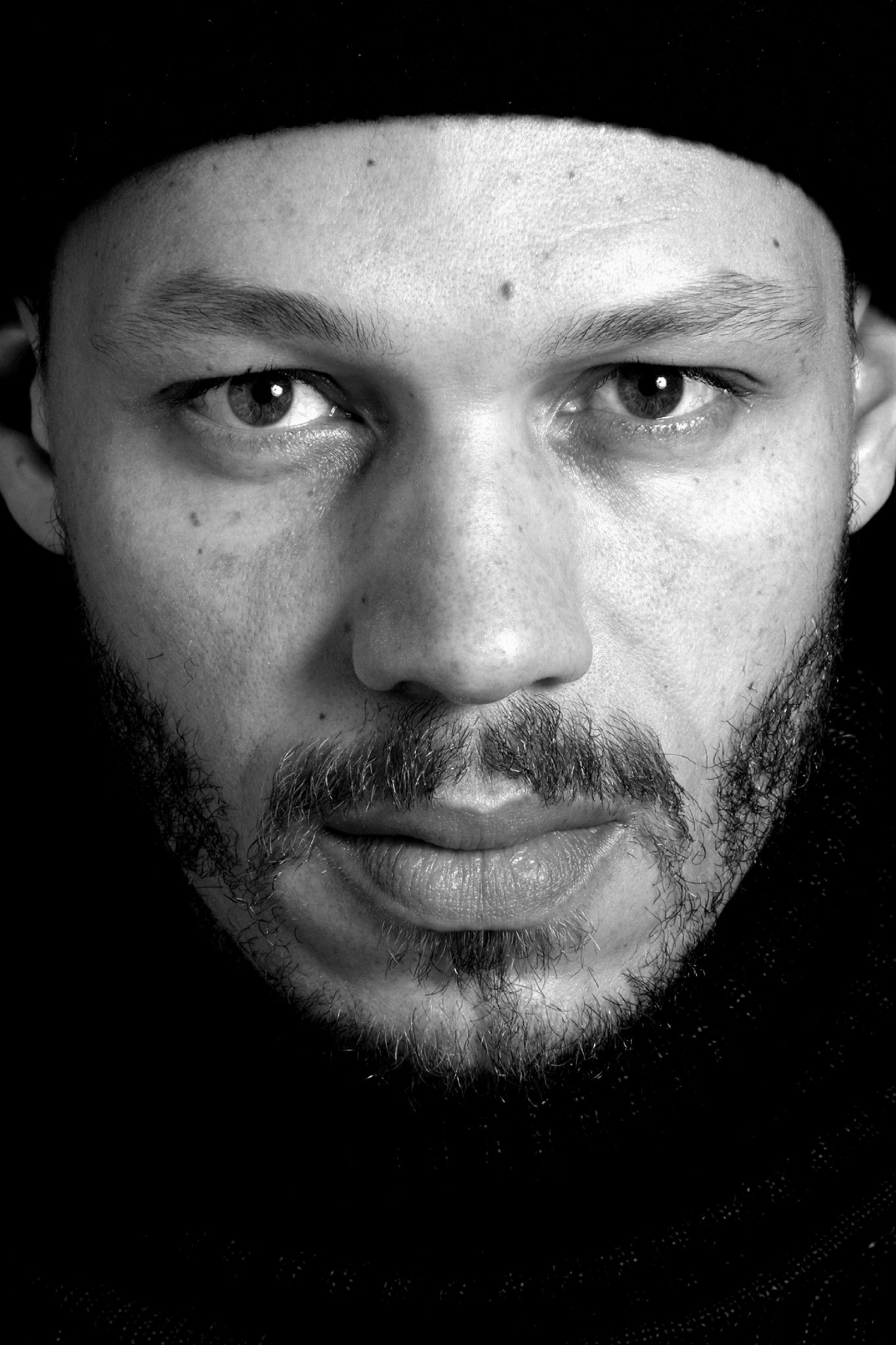 Фото - Джаррет Дж. Мерц: 1365x2048 / 393 Кб