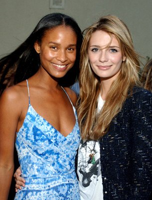 Фото - Джой Брайант: 305x400 / 37 Кб