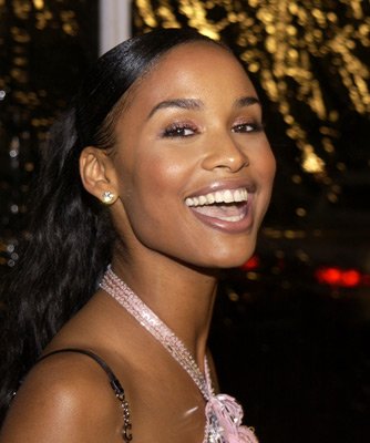 Фото - Джой Брайант: 334x400 / 27 Кб