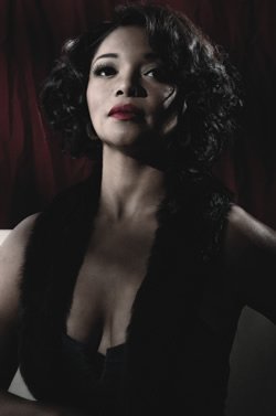 Фото - Тамала Джонс: 250x377 / 11 Кб