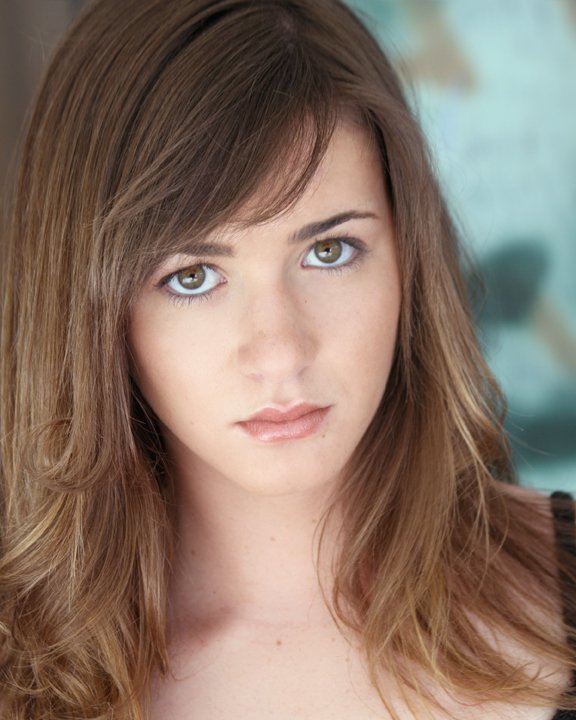 Фото - Сара Дэмф: 576x720 / 70 Кб