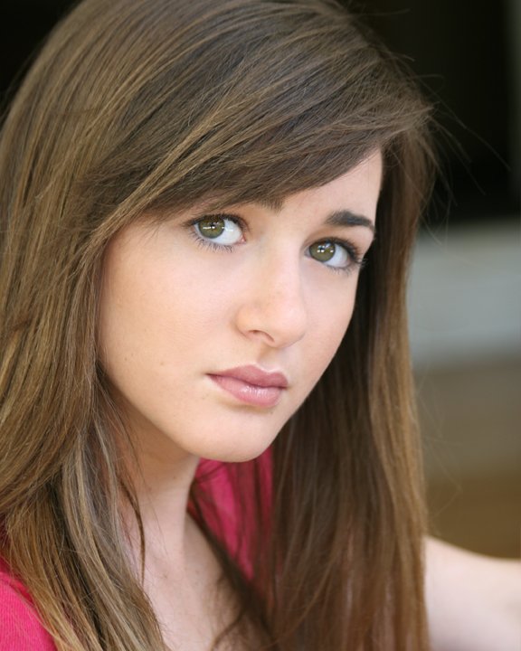 Фото - Сара Дэмф: 576x720 / 65 Кб