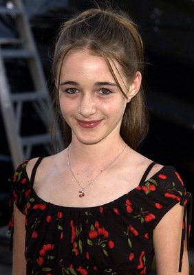 Фото - Сара Дэмф: 282x400 / 24 Кб