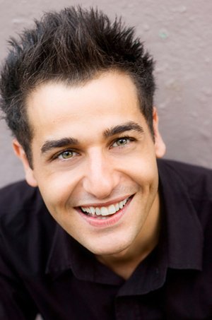 Фото - Лес Чантери: 300x453 / 23 Кб