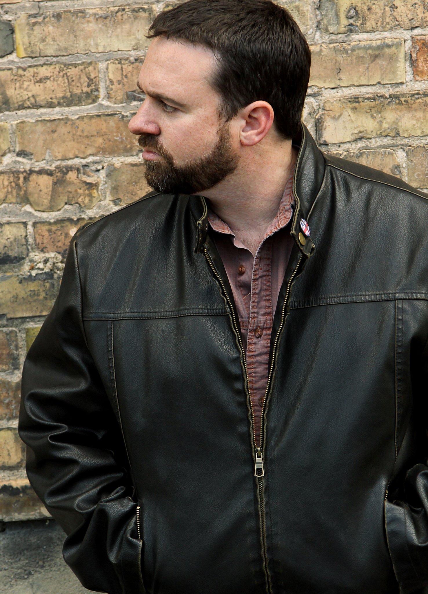 Фото - Кристофер Робин Миллер: 1477x2048 / 541 Кб