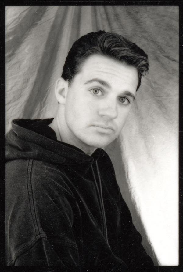 Фото - Кристофер Робин Миллер: 600x888 / 69 Кб