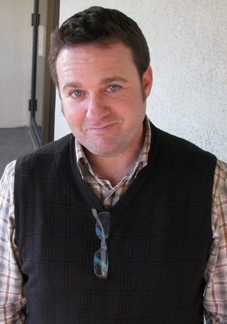 Фото - Кристофер Робин Миллер: 322x458 / 27 Кб