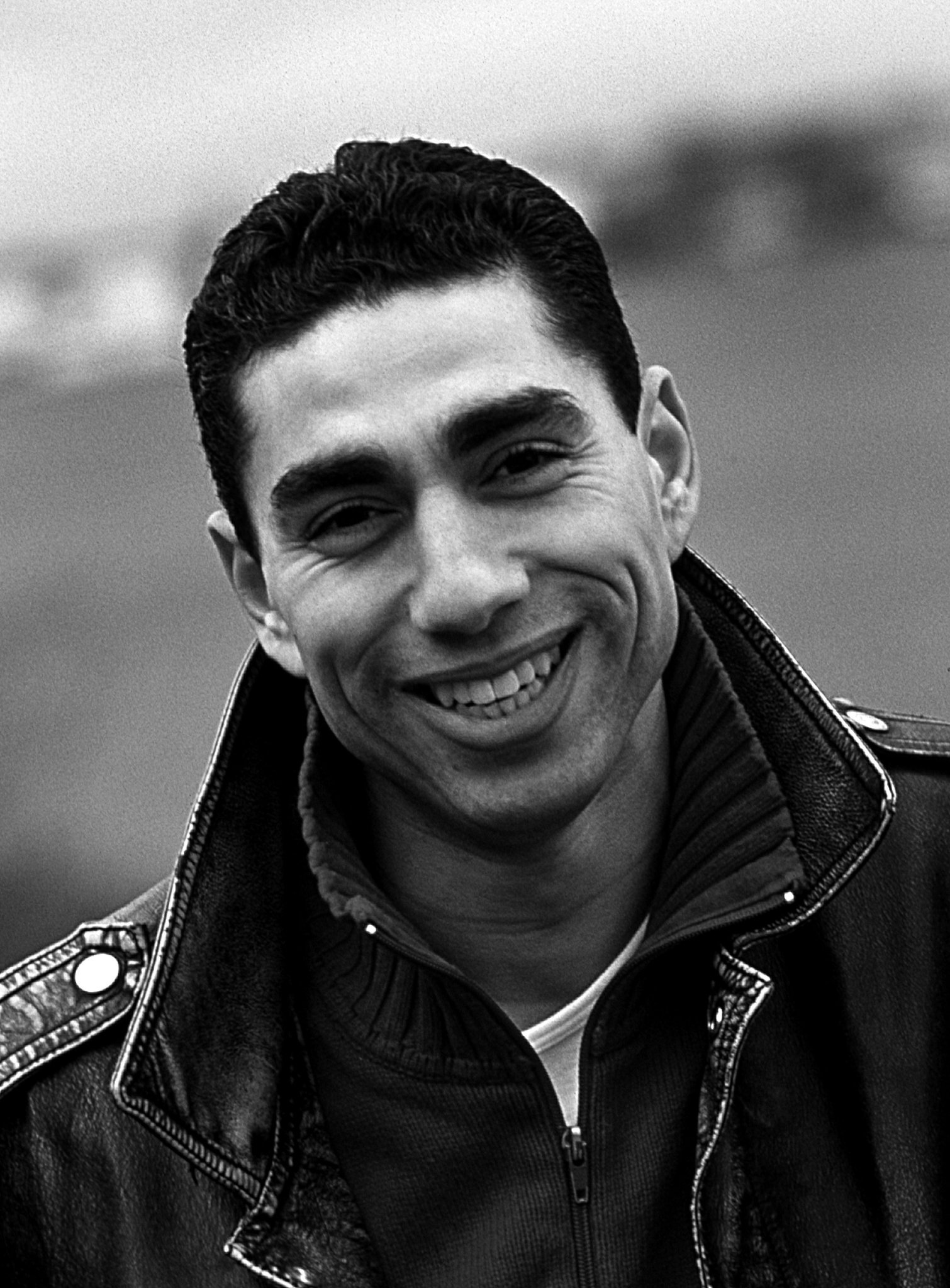 Фото - Мимун Оайсса: 1510x2048 / 475 Кб