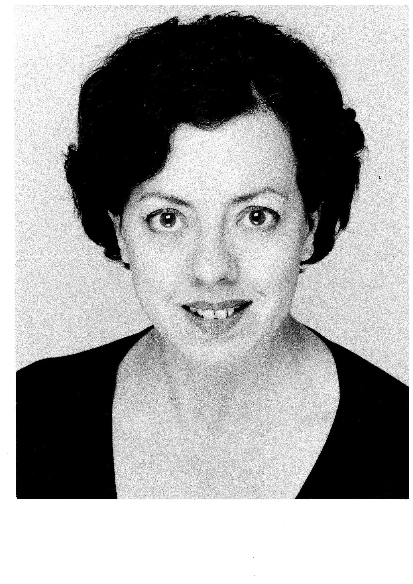 Фото - Мэри Роско: 1449x2048 / 840 Кб