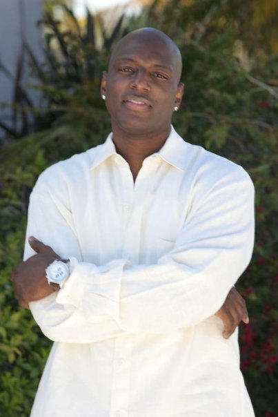 Фото - Энтони С. Холл: 403x604 / 32 Кб