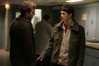 Фото - Джонатан Такер: 323x215 / 14 Кб