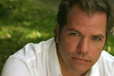 Фото - Томас Дауни: 400x267 / 18 Кб