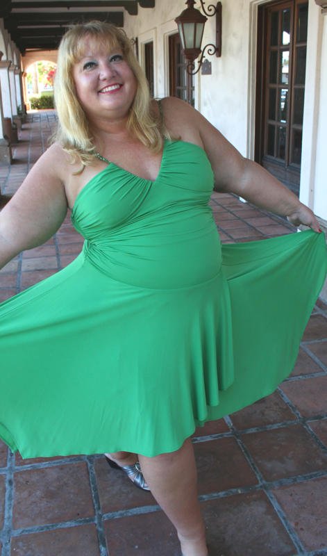 Фото - Julie Mabry: 471x800 / 58 Кб