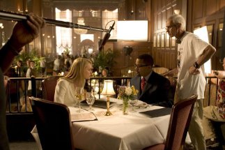 Фото - Ли Тамахори: 323x215 / 22 Кб