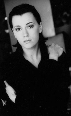 Фото - Фанни Бретт: 249x404 / 13 Кб