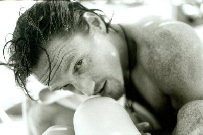 Фото - Кристофер Джеймс Бэйкер: 397x263 / 21 Кб