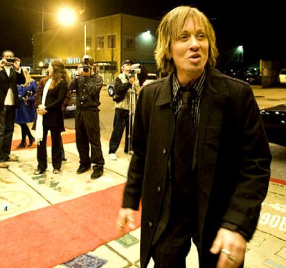 Фото - Johnny Alonso: 413x387 / 42 Кб