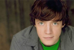 Фото - Eric Artell: 307x209 / 11 Кб